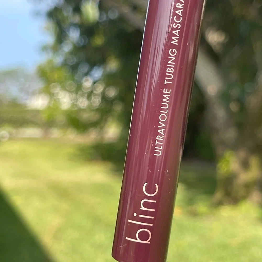 BLINC COSMETICS UltraVolume Tubing Mascara - Black